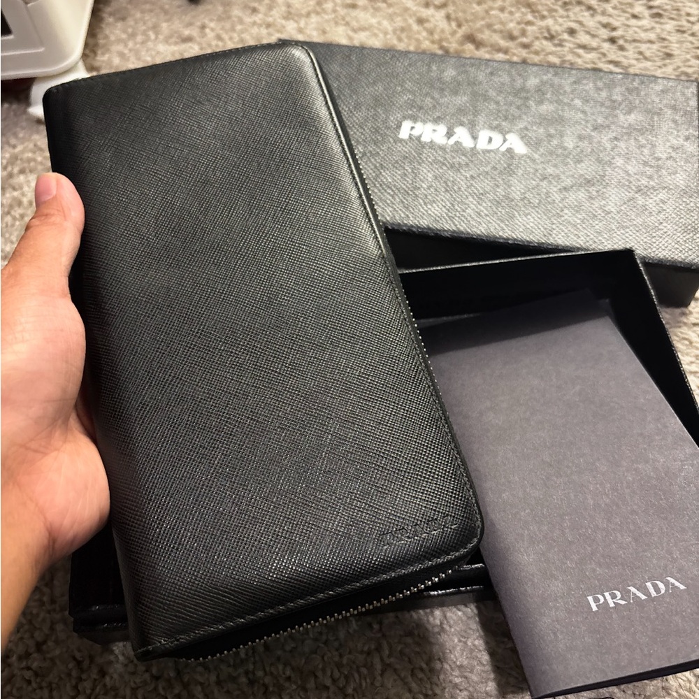 Prada wallet black with box